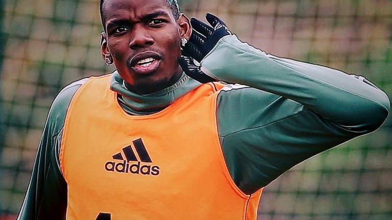 4. Появи се този Погба, който червената част от Манчестър очаква да вижда
Пол Погба определено имаше какво да доказва след проблемните последни месеци, белязани от слаба форма, критики от Моуриньо и изпадане до резерва в някои мачове. Бъдещето му в Юнайтед беше поставено под въпрос, а Гуардиола предприе психологическа атака конкретно срещу него точно преди мача - като обясни, че французинът е бил предложен на Сити през зимата. Погба отговори по най-добрия възможен начин, поведе Юнайтед към обрата и сам докара резултата до 2:2. Това беше точно представянето, от което имаха нужда всички в Юнайтед - от Моуриньо, през феновете, до самия Погба, за когото остава да изнесе повече такива мачове, в които доказва високата си стойност.