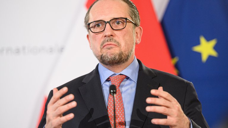 Според външния министър на страната Александър Шаленберг има държави в Западните Балкани, които са преминали много повече път, без да им е даден този шанс