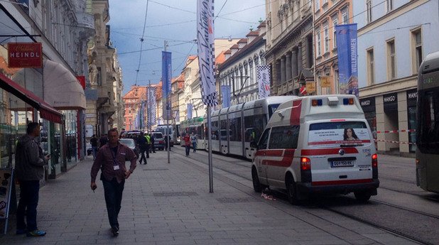 Полицията в Грац изключи всякакви политически, религиозни или екстремистки мотиви за нападението