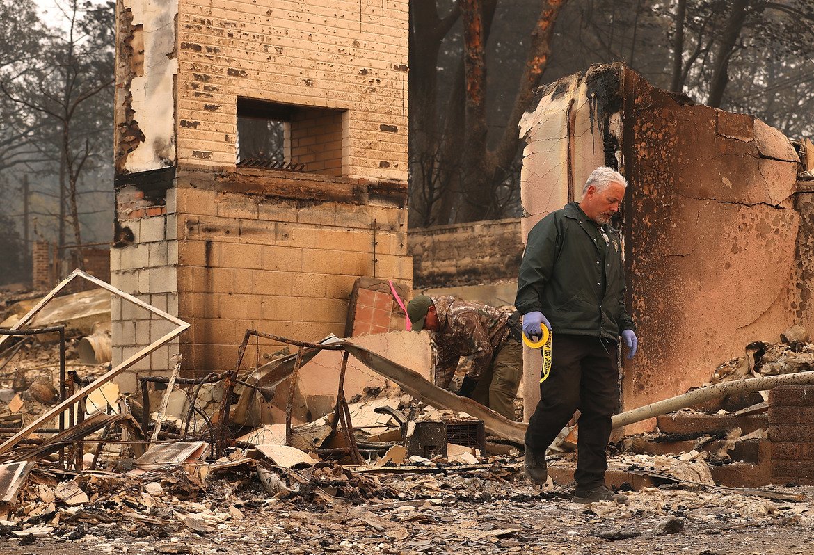 Жертвите на пожарите в Калифорния вече са над 40