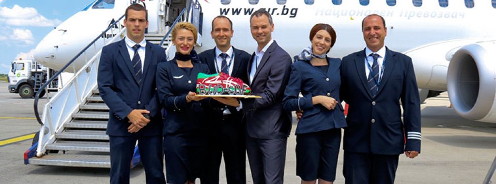 Летище Будапеща посрещна с торта първият полет на Bulgaria air от София на 20 юни