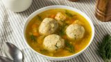 "Пеницилиновата" супа с кюфтенца, с която евреите борят зимата