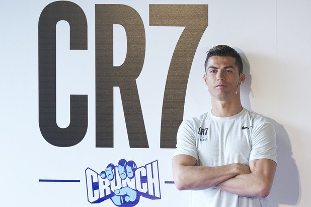 При откриването на CR7 Crunch Fitness Роналдо разкри тайната на перфектната си физика, и по-конкретно – на пресата си.

