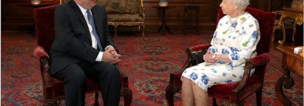 _77476042_queenaqndsalmond