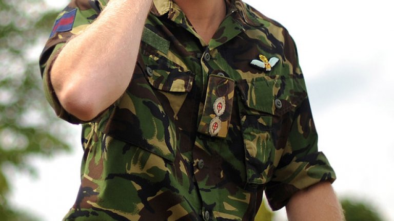 Британският принц Хари затваря цяла глава от своя живот. Tой обяви, че напуска армията