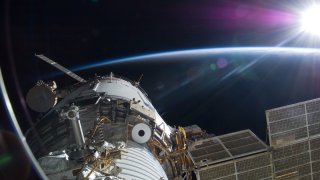 sts-129-640x425