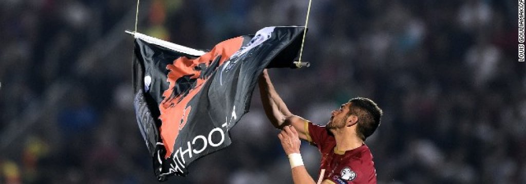 141014212911-albania-flag-horizontal-gallery