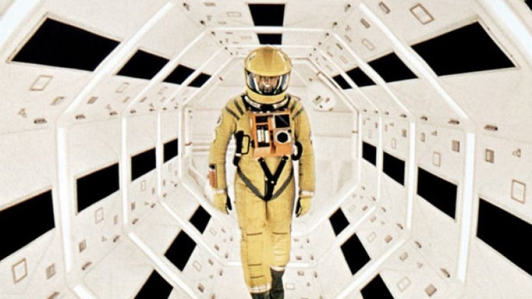 "2001: Космическа одисея", 1968-а, реж. Стенли Кубрик
