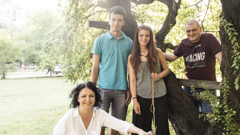 Защото децата трябва да растат с куче