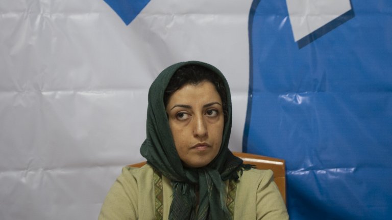 Тя е осъдена на 31 години затвор заради борбата си за защита на правата на жените в Иран