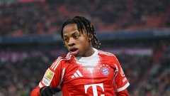 Играч на Байерн заспал по време на разбор на Компани