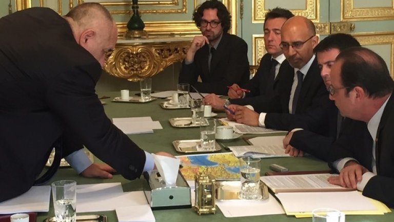 По думите на българския премиер, разговорите са били осново около енергийната диверсификация на България