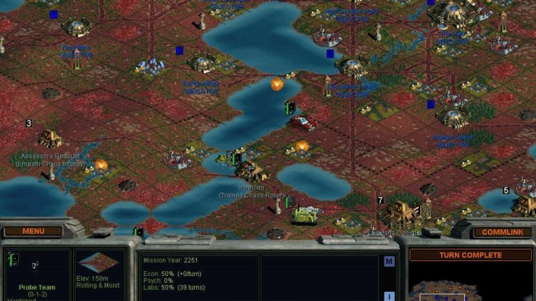 Alpha Centauri предвижда картографирането на човешкия геном
Sid Meier’s Alpha Centauri излиза през 1999 г. и до днес се счита за една от най-добрите стратегически игри. Футуристичното заглавие позволява на геймърите да направят нещо, за което по онова време учените само мечтаят: да картографират човешкия геном. Тази задача се появява в раздела за специални проекти на играта и ще може да я изпълните, когато цивилизацията ви овладее науката за биогенетиката. Към момента едно от най-великите постижения на биологията, картографирането на човешкия геном става реалност години по-късно.