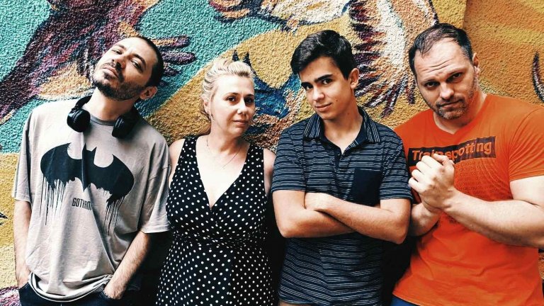 Имаме шесто чувство, че новият епизод на "Тихо, филмът започва" ще ви хареса повече от новите филми на режисьора.