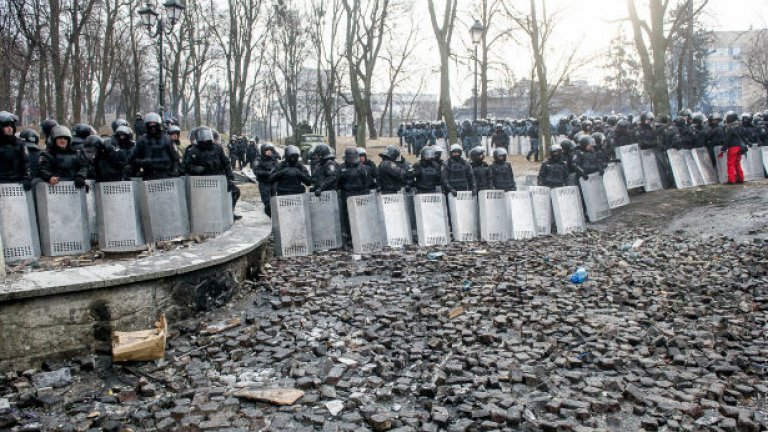 Майдан: в защита и нападение