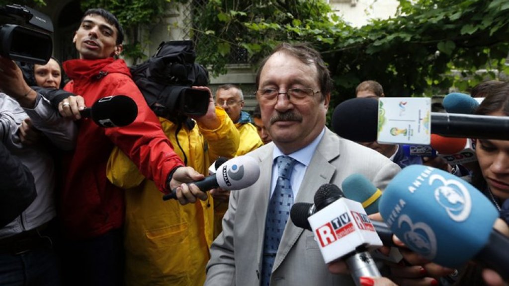 2023-06-20T200804Z_54844436_GM1EA6L0BEG0..DP_3_ROMANIA-POLITICS-PRESIDENT