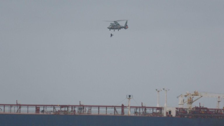 Предстои евакуация на още четирима