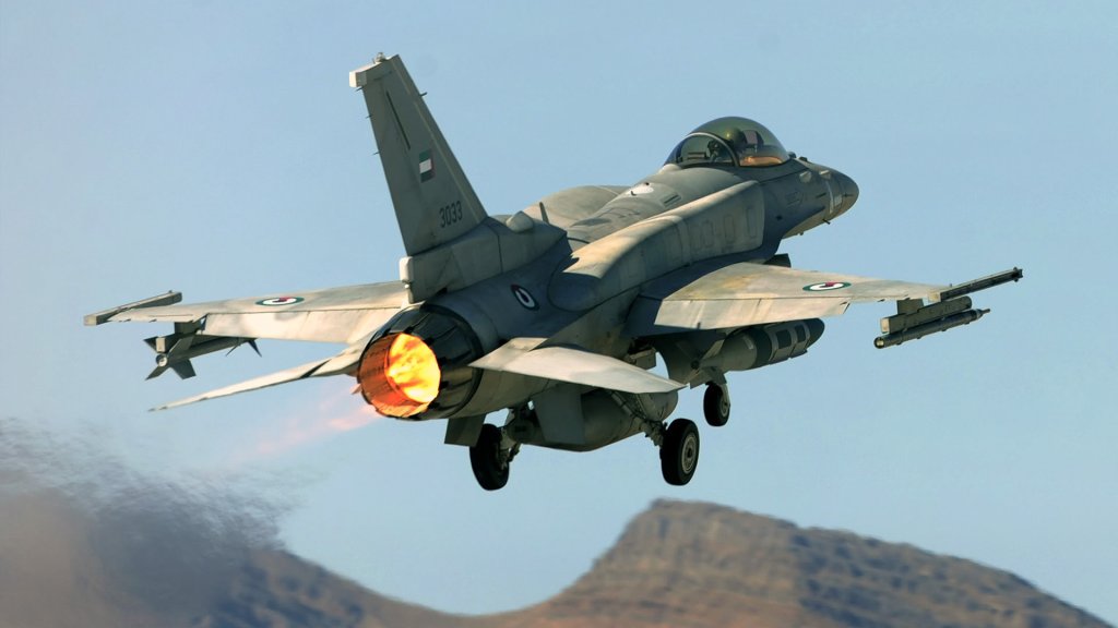 F16