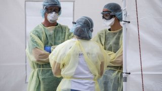 За последното денонощие са установени 327 нови случая