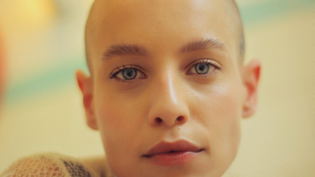 bald-blue-eyes-blur-1975342 (1)
