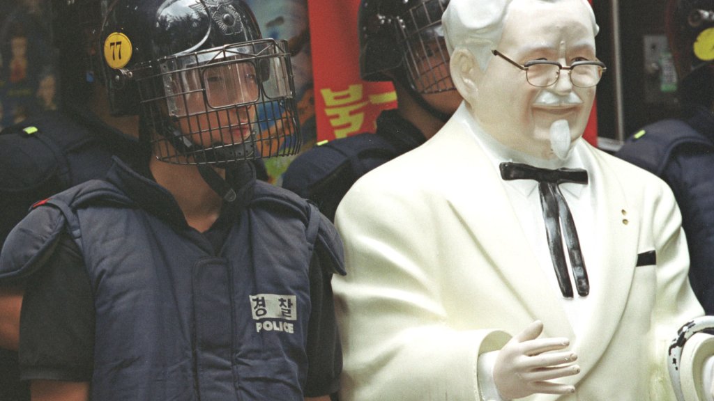 Tempers Flare at Anti-Japan Rally in Seoul