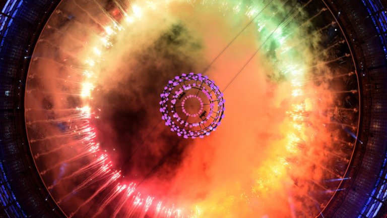 И отново фойерверките