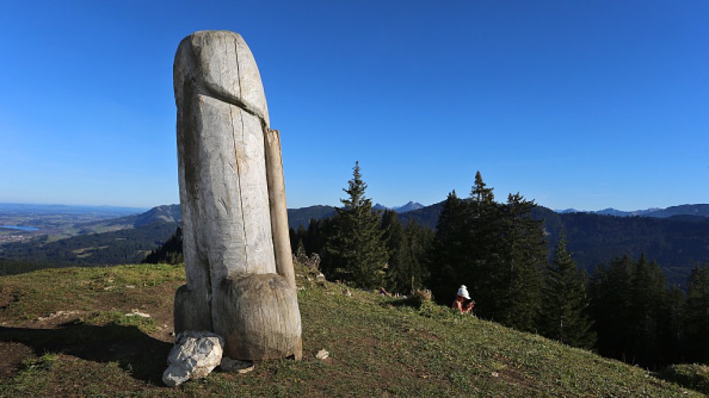 gettyimages-1229624072-594x594