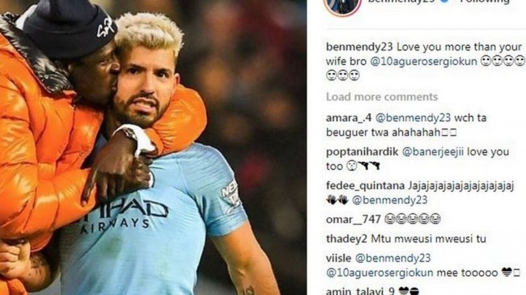 Снимката се превърна в хит в социалната мрежа.