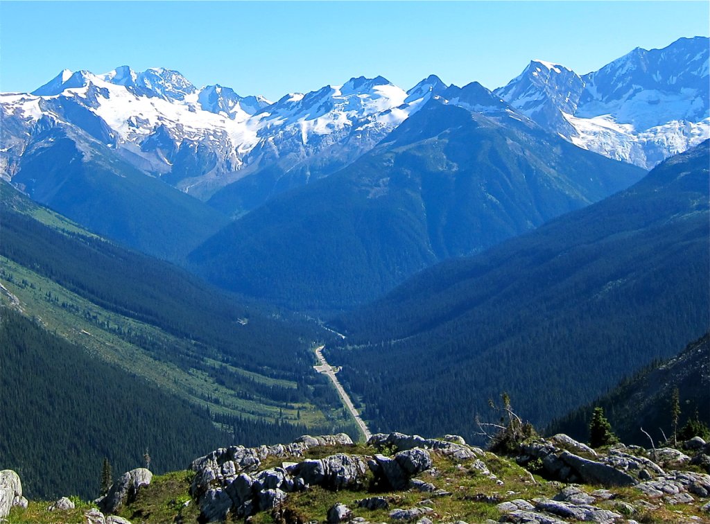 1280px-RogersPassTransCanada