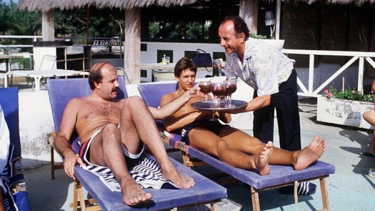 Гари Линекер с Уил Торм, с когото играе снукър, през 1986 г.