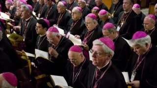 1035234_3_795a_quelque-700-personnes-ont-accuse-d-abus_bb68f151becd1ac696a357e0371446ac