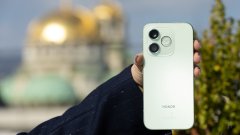 Първият смартфон в своя клас, който въвежда изцяло метален дизайн