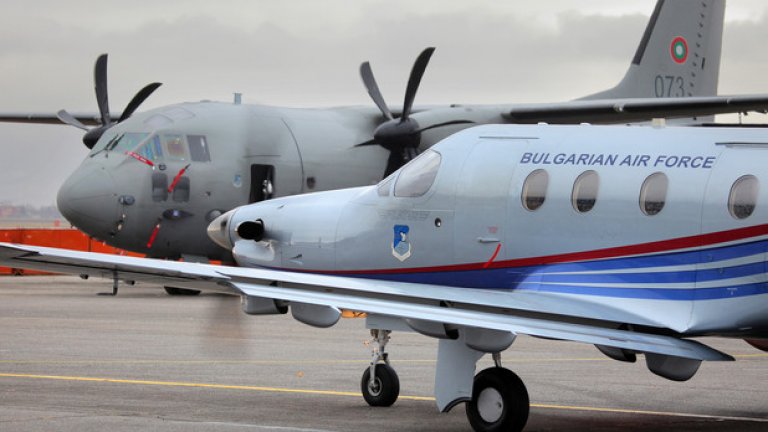 Авиобаза "Враждебна" разполага с един Pilatus PC-12 от 2003 г.