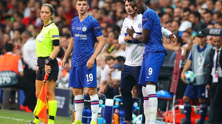 Тами Ейбрахам и Мейсън Маунт са двата най-ярки примера за играчи от академията, които успяха да се наложат в тима на Челси