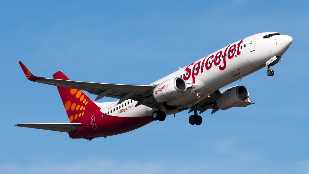 SpiceJet_Boeing_737-800_VT-SPS1