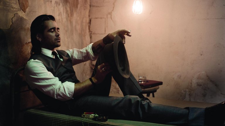 Брюж във "В Брюж"
Някои приказки се разказват бързо и имат ясен и категоричен сюжет, който води до еднозначна поука. Брюж е шоколадова приказка, която полепва по зъбите и небцето и ви кара лакомо да искате още. Само че друг път. Той не е основно ястие, което хапвате всеки вторник, а изискан десерт, който се поръчва само при специални случаи. И точно в това му е чарът, пресъздаден от филма "В Брюж" на Мартин Макдона ("Три билборда извън града", "Седем психопата"). Сюжетът на филма е достоен за декора - черен хумор, криминална загадка и много ирония на фона на красивите кадри.