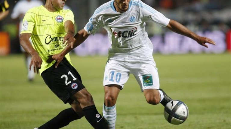 Хатем Бен Арфа, Ница
Бен Арфа прекара три години в Марсилия в периода 2008-2011 и беше сред най-добрите играчи на френския гранд. Бе привлечен в Нюкасъл, а сега възражда кариерата си в Ница.