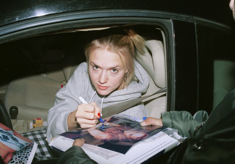 Актрисата Доминик Суейн, която влиза в ролята на Лолита във филма от 1997 г.