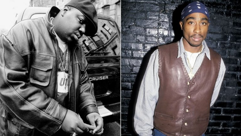 2Pac срещу The Notorious B.I.G.
Може би най-легендарната вражда в историята на хип-хопа, сблъсъкът на Източния и Западния бряг, между стиловете в рапа, дори и между гангстерски групировки. Когато двамата се запознават през 1993 г. на снимачната площадка на "Поетичната Джъстис", те си допадат изключително много. Скоро обаче това се променя, след като на 30 ноември 1994 г. 2Pac е ограбен пред звукозаписно студио и е прострелян 5 пъти. Той изразява съмнения, че Биги, който му се брои приятел, вероятно е знаел за нападението. Тези му подозрения се засилват и с излизането на песента "Who Shot Ya?" на The Notorious B.I.G. месеци по-късно, която осмива инцидента. И въпреки че според Биги песента е писана преди инцидента, Тупак я приема като признание за вина. 
През октомври 1995 г. Тупак подписва с Death Row Records, които са във вражда с лейбъла на The Notorious B.I.G. - Bad Boy Records. Това подпалва искрите на рап войната между двете крайбрежия. Тупак многократно напада Биги в песните и интервютата си, а The Notorious B.I.G. по-скоро се сдържа от коментари. Двамата така и не успяват да възстановят отношенията си до смъртта на 2pac през септември 1996 г.