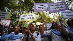 Протестите в Индия срещу сексуалното насилие над жени не стихват