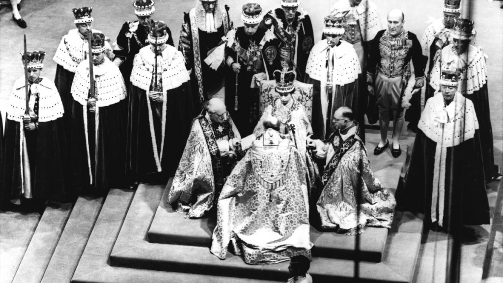 1953-on-june-2-1953-elizabeth-was-crowned-at-westminster-abbey-making-her-the-39th-sovereign-to-be-crowned-in-the-iconic-church-though-elizabeth-officially-became-queen-in-1952-after-the-death-of-her-fat