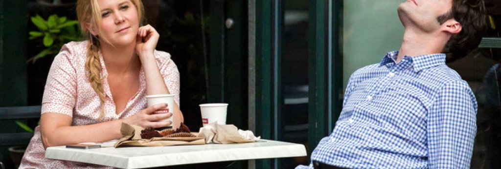 Ейми Шумър, "Тотал щета"
Ейми Шумър официално стана кралицата на кинокомедията с премиерата на "Тотал щета" на Джъд Апатоу това лято. Използвайки като основа собствения си живот, Шумър написа буен сценарий, който взривява клишетата на романтичните комедии и ги заменя с нещо изключително смешно. Гледката на комуникацията й с шефката й, изиграна от неизменно страхотната Тилда Суинтън (която вероятно също ще остане игнорирана при номинациите...) е нечисто удоволствие. Шумър е достойна за признание и като актриса, и като сценарист, но киноакадемията остава алергична към смеха. Което е жалко.