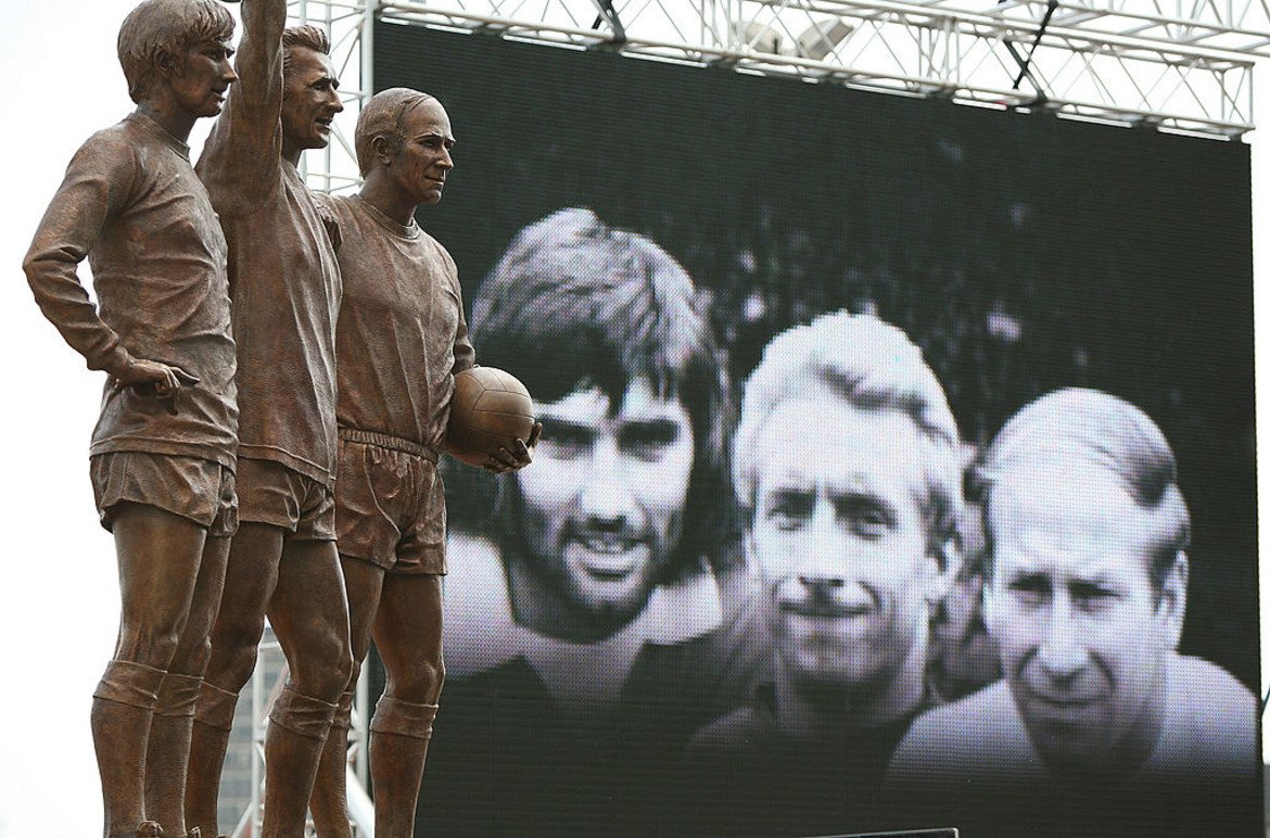 9 октомври 1971-ва ще остане завинаги в историята. На тази дата Бест, Лоу и Чарлтън за последен път се разписаха в един мач за Юнайтед.