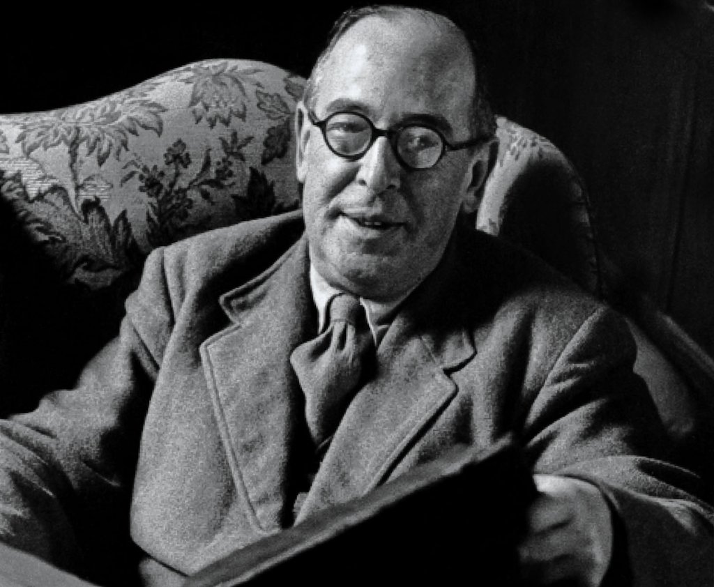 \"Не мога да си представя как човек наистина се е насладил на една книга, като я е прочел само веднъж\"