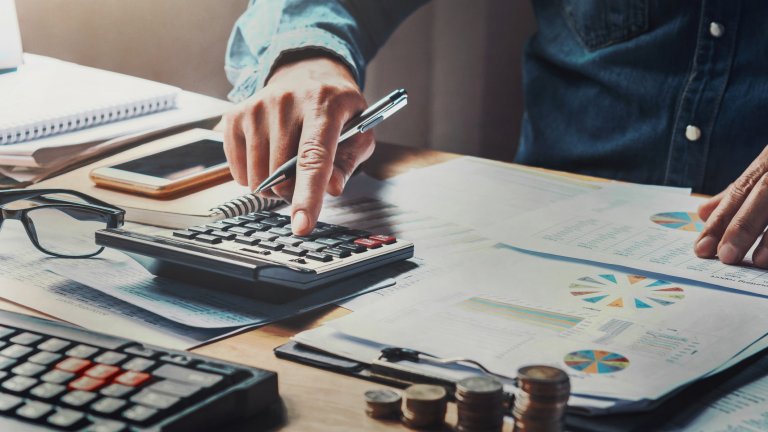 Големите компании ще бъдат облагани с минимум 15-процентна ставка, като така се цели да се сложи край на практиката с данъчните убежища