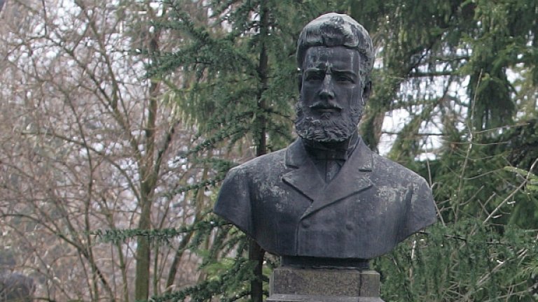 Да отсвириш Ботев