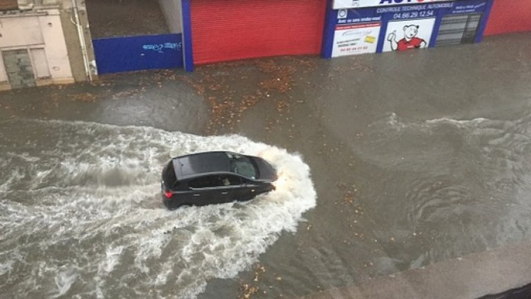 Жертвите на наводненията във Франция вече са 4