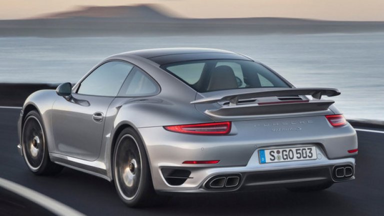 991 Turbo S (2014)
Задвижване 4х4 и мощност 560 конски сили, с това ускорението от 0 до 100 км/ч отнема 2,9 секунди.