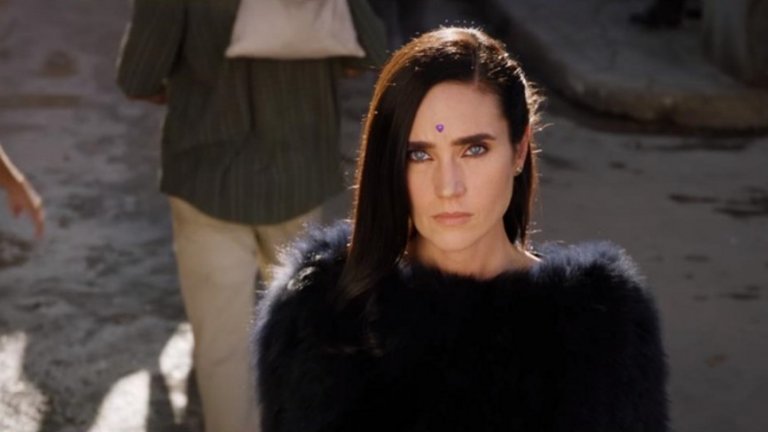 Alita: Battle Angel 
Екранизацията по мангата на Юкито Киширо може да се окаже пълен успех или пълен провал. От една страна имаме Джеймс Камерън като продуцент и ко-сценарист и Робърт Родригез като продуцент. Кастът също е впечатляващ – Дженифър Конъли, Кристофър Валц, Мишел Родригез. 
С визията на Алита се иска известно свикване и това е най-деликатното, което можем да кажем. Премиерата на филма беше пренасрочена от юни тази година за февруари 2019-а, което също не е никак добър знак.