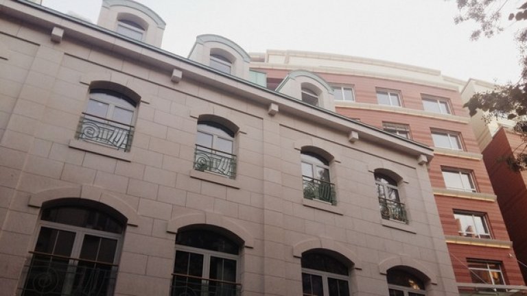 "Сан Стефано Плаза"